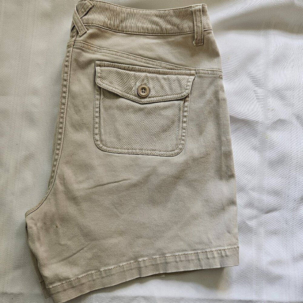 Second Generation Women's Casual High Rise Everyday Khaki Shorts Size 14 - Picture 5 of 8